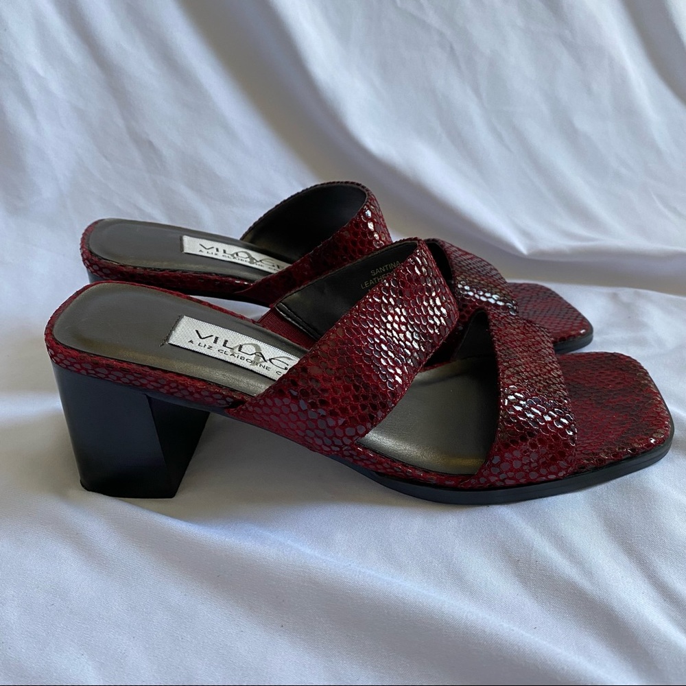VILLAGER A LIZ CLAIBORNE COMPANY Santina Snakeskin Square Toe Sandal Red 6.5